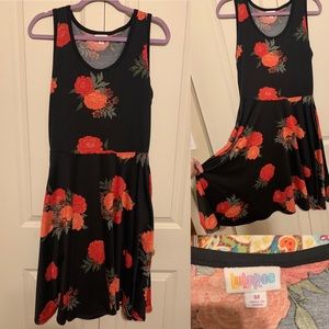 LulaRoe Nicki Dress. Size M. Sleeveless scoopneck with pockets